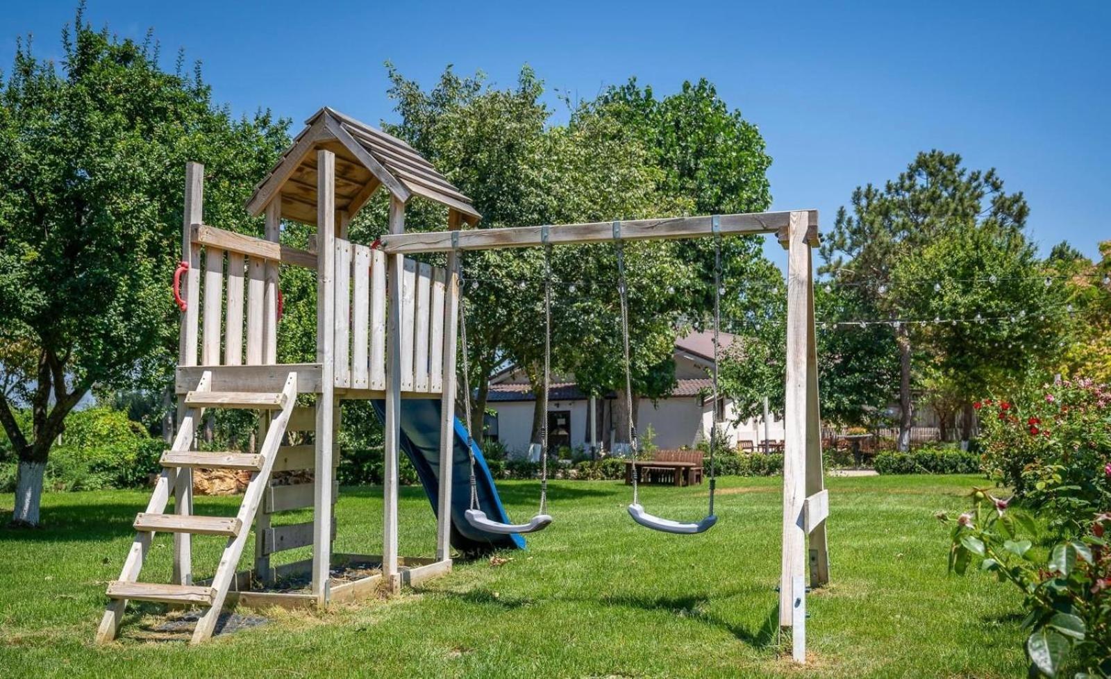 Domeniile Clos Des Colombes Douăzeci şi Trei August Buitenkant foto